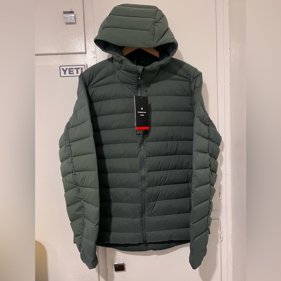 Lululemon men's Large Navigation Down Hoodie brand new with tags 🏷️